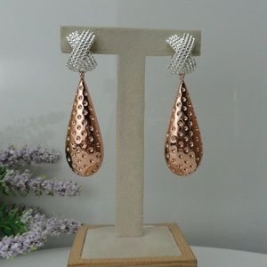 Bold beautiful 18k gold plated earring